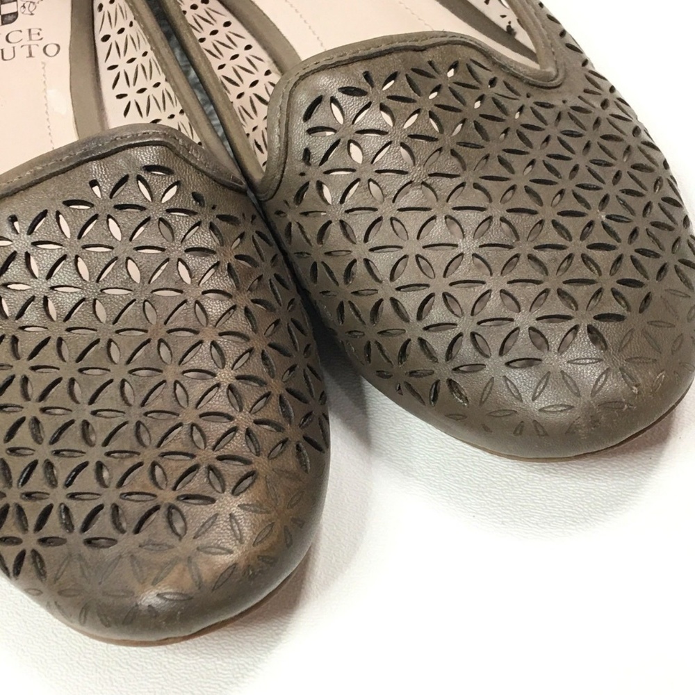 Vince Camuto Lancer Perforated Loafer Flats Size 6 - Picture 7 of 8